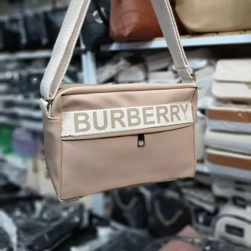 کیف زنانه مدل وارداتی Burberry  کد G2795